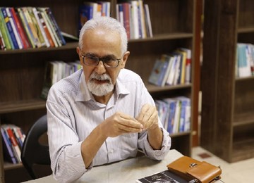 مهدی غبرایی: مترجمان خودشان را می‌پایند تا ممیزان به آنان گیر ندهند