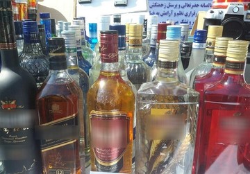 یک سوپرمارکت در نازی‌آباد تهران مشروب الکلی خارجی می‌فروخت/ تصاویر