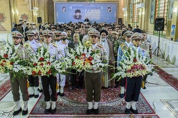 مراسم گلریزان و عطرافشانی مزار شهدای هفتم تیر