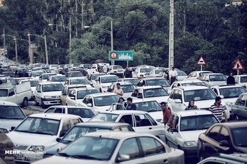 ترافیک در جاده گنجنامه