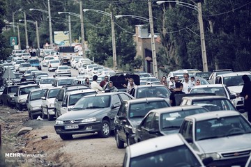 ترافیک در جاده گنجنامه
