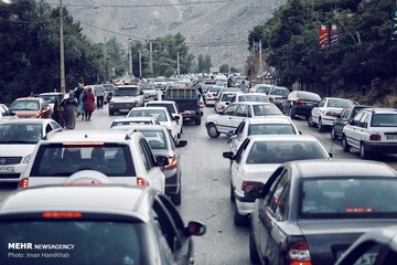 ترافیک در جاده گنجنامه