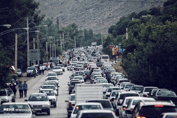 ترافیک در جاده گنجنامه
