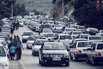 ترافیک در جاده گنجنامه
