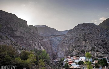 اراده‌هایی آهنین روی خط آهن