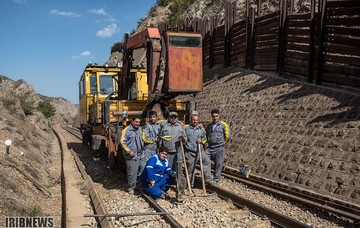 اراده‌هایی آهنین روی خط آهن