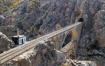 اراده‌هایی آهنین روی خط آهن