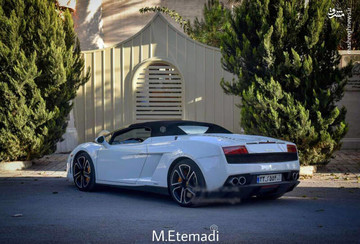 عکس | ویراژ لامبورگینی گالاردو در خیابان‌های شیراز