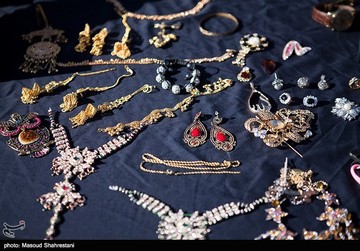 سوءاستفاده از زنان جوان برای سرقت از طلافروشی 