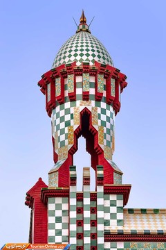 خانه کازا ویسنس در بارسلون اسپانیا