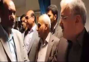 وزیر بهداشت: آبروی کشور را به خاطر یک بالشت بردند