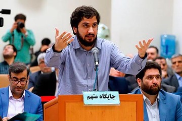 آقای شریعتمداری یک چهره مستقل است، من هم مستقلم