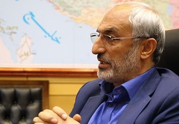 نماینده مجلس : بسیاری انگشت به دهان هستند که چرا نیروی انتظامی حتی یک قبضه اسلحه همراه خود ندارد / دهه هشتادی ها اطلاعات عمومی خود را بیشتر کنند