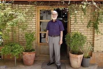 عطریانفر: رهبری نظر مثبت به خاتمی دارند /میرحسین باید زودتر بیانیه می داد
