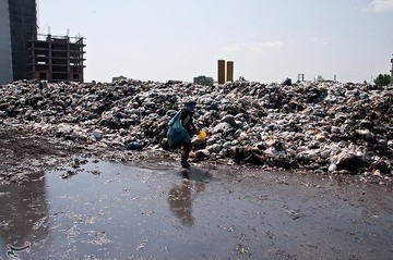 دپوی زباله در ساحل محمودآباد