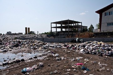 دپوی زباله در ساحل محمودآباد