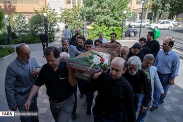 تشییع پیکر پدر سید مهدی شجاعی