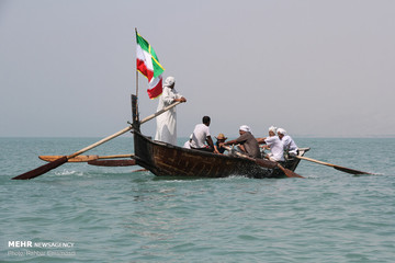 آب‌تنی در گرمای بندرعباس
