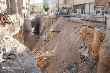 بیرون آمدن آثار تاریخی از دل خاک در تبریز