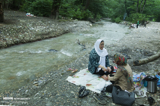 تفریح خانوادگی در خنکای تابستان گلستان