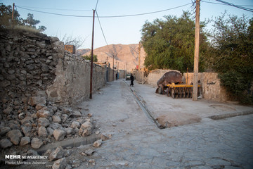 خسارات زلزله در روستای گلگیر مسجد سلیمان