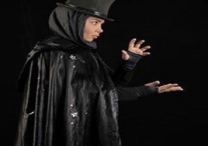 شعبده‌بازی با حجاب کامل اسلامی/ عکس