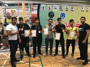 نوجوانان چهارمحال و بختیاری قهرمان پاورلیفتینگ ایران شدند