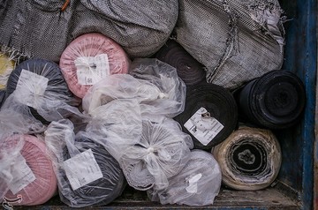 کشف محموله بزرگ پارچه و پوشاک قاچاق در تهران