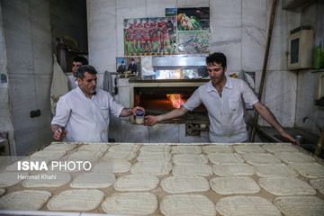 معاون وزیر صنعت: قیمت نان ۲۵ درصد گران می‌شود
