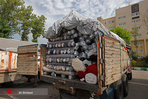کشف محموله بزرگ پارچه و پوشاک قاچاق در تهران