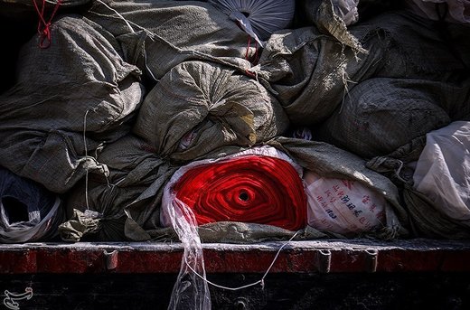 کشف محموله بزرگ پارچه و پوشاک قاچاق در تهران