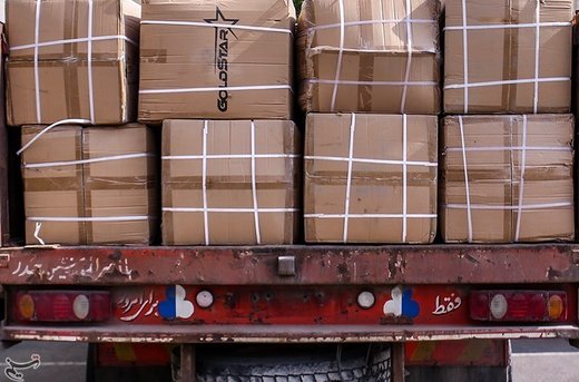 کشف محموله بزرگ پارچه و پوشاک قاچاق در تهران