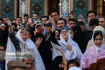 مراسم پیوند آسمانی هشت زوج معلول در امامزاده صالح (ع)