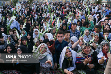 مراسم پیوند آسمانی هشت زوج معلول در امامزاده صالح (ع)