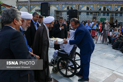 مراسم پیوند آسمانی هشت زوج معلول در امامزاده صالح (ع)