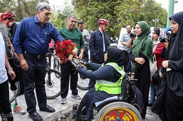 سه‌شنبه‌های بدون خودرو در کنار معلولان
