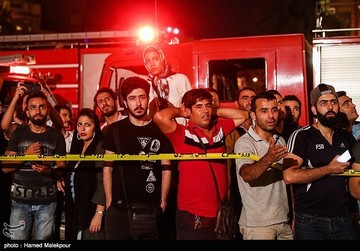 آتش‌سوزی در میدان حسن‌آباد تهران