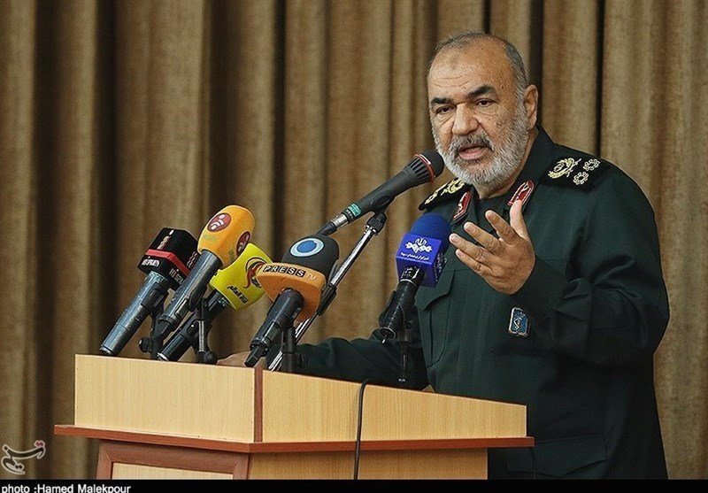 فرمانده کل سپاه: ایران، آمریکا را مدیریت می‌کند/ ایران فاقد سطح اندیشه‌ورزی استراتژیک بود