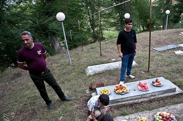 ۲۶ عَیدِماه، جشن مُردگان؛ آئینی مانا از نیاکان در مازندران