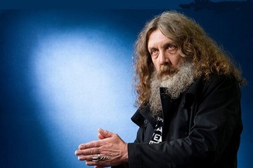 سلطان کمیک‌ها خداحافظی می‌کند