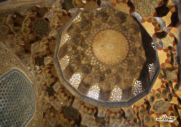 چکیده هنر معماری در مسجد میدان گنجعلی خان کرمان