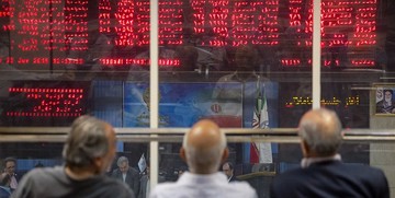 مستوى غير مسبوق .. مؤشر بورصة طهران يقفز 9 الاف نقطة