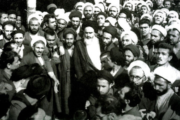 مرجعیت امام خمینی چگونه تایید و اعلام شد؟
