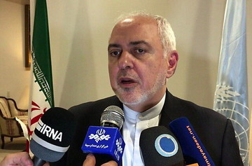 ظریف وارد سنگال شد
