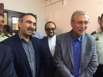 ربیعی در ستاد انتخابات شورایاری: من در جوادیه رای می‌دهم