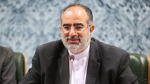 کنایه توئیتری حسام‌الدین آشنا به پمپئو: سعی کن چهره جذابی برای رسانه‌های ایرانی باشی تا با شما مصاحبه کنند