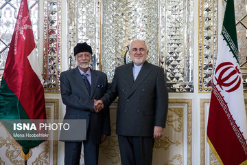 دیدار وزیر امورخارجه عمان با محمدجواد ظریف