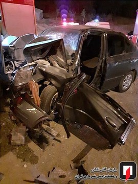 تصادف ورنا با پایه علائم راهنمایی و رانندگی در بزرگراه شهید فهمیده
