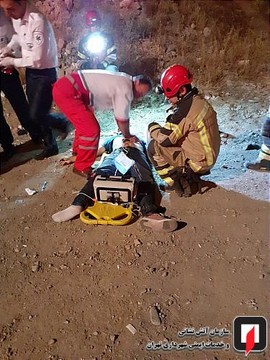 تصادف ورنا با پایه علائم راهنمایی و رانندگی در بزرگراه شهید فهمیده