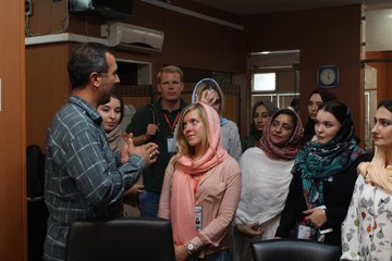 فارسی آموز
